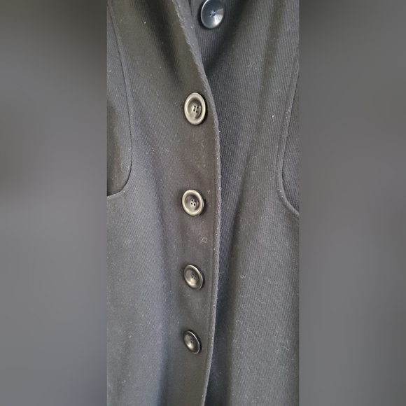 Aritzia Talula Babaton Peacoat. Damages Arm See Photos. Size Small - Picture 4 of 5